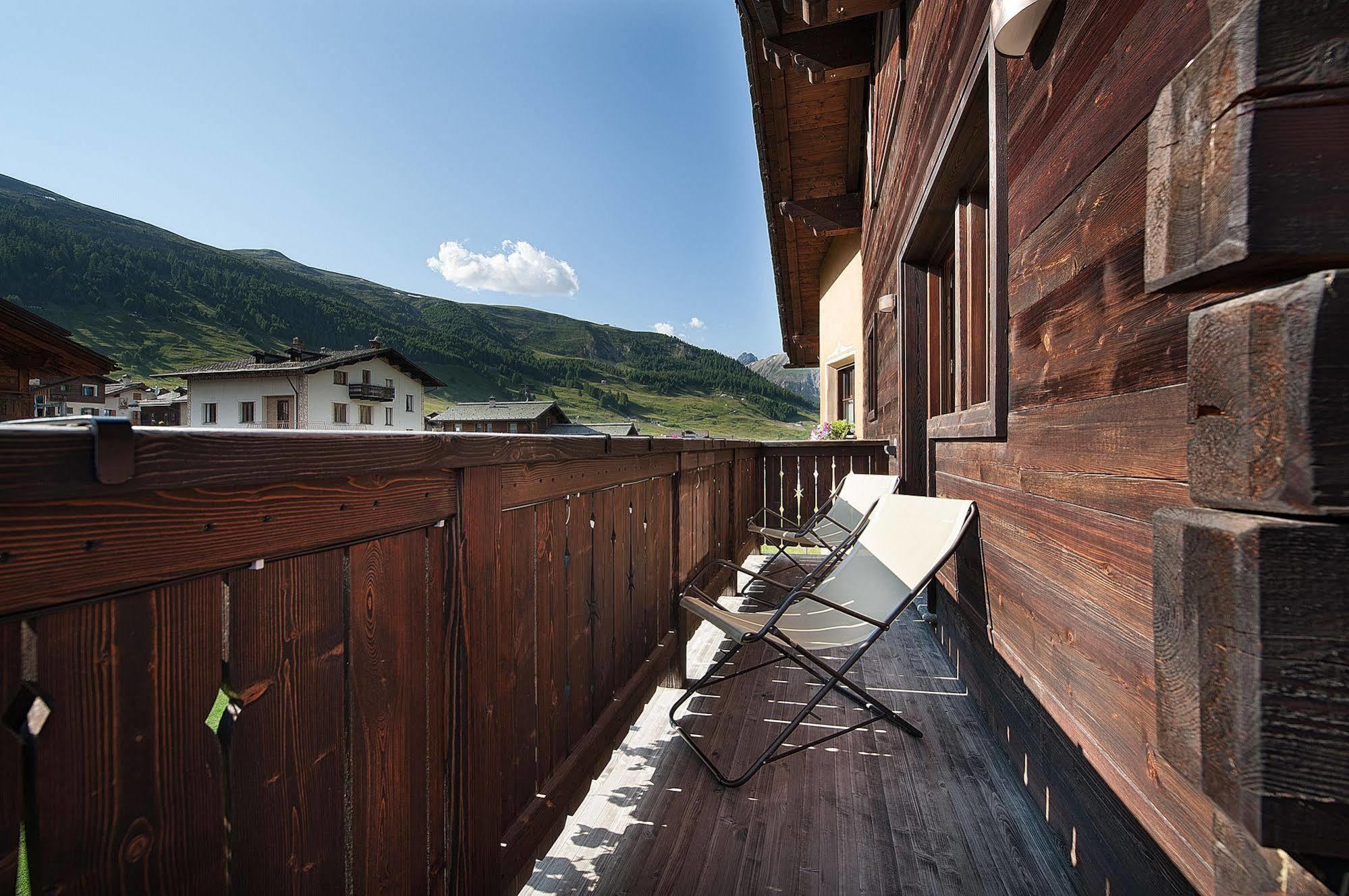 Hotel Meeting Livigno Exteriör bild