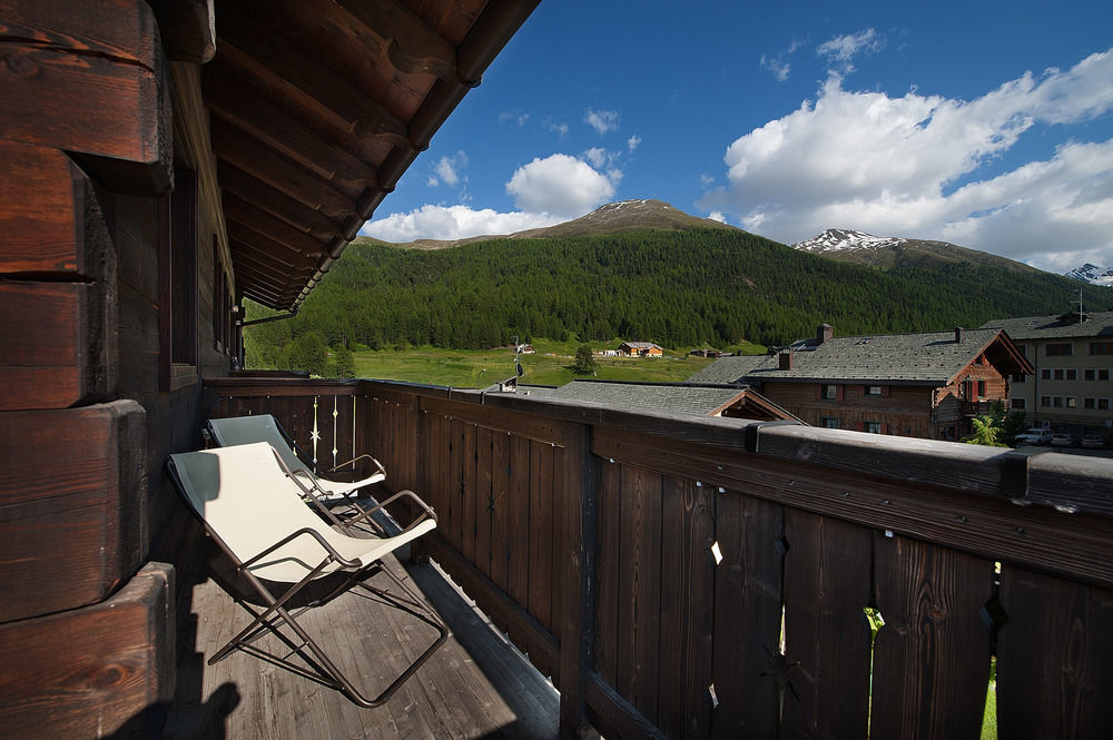 Hotel Meeting Livigno Exteriör bild